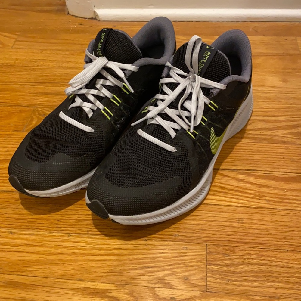 Nike Quest 6453